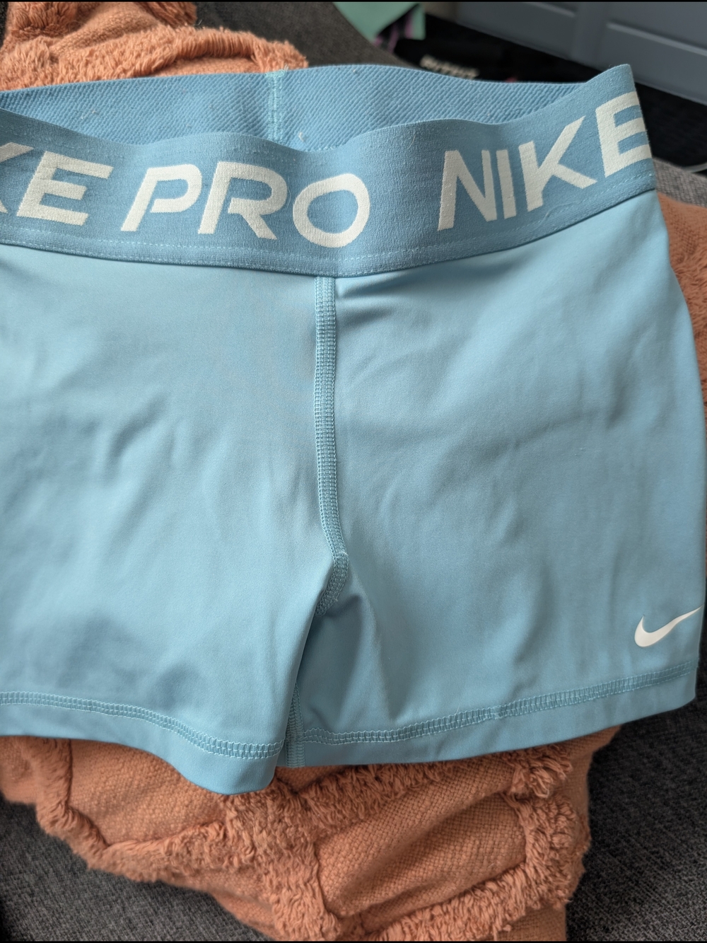 Nike Women's Pink & Light Blue Active Shorts - 2-Pack Small - Picture 8 of 12